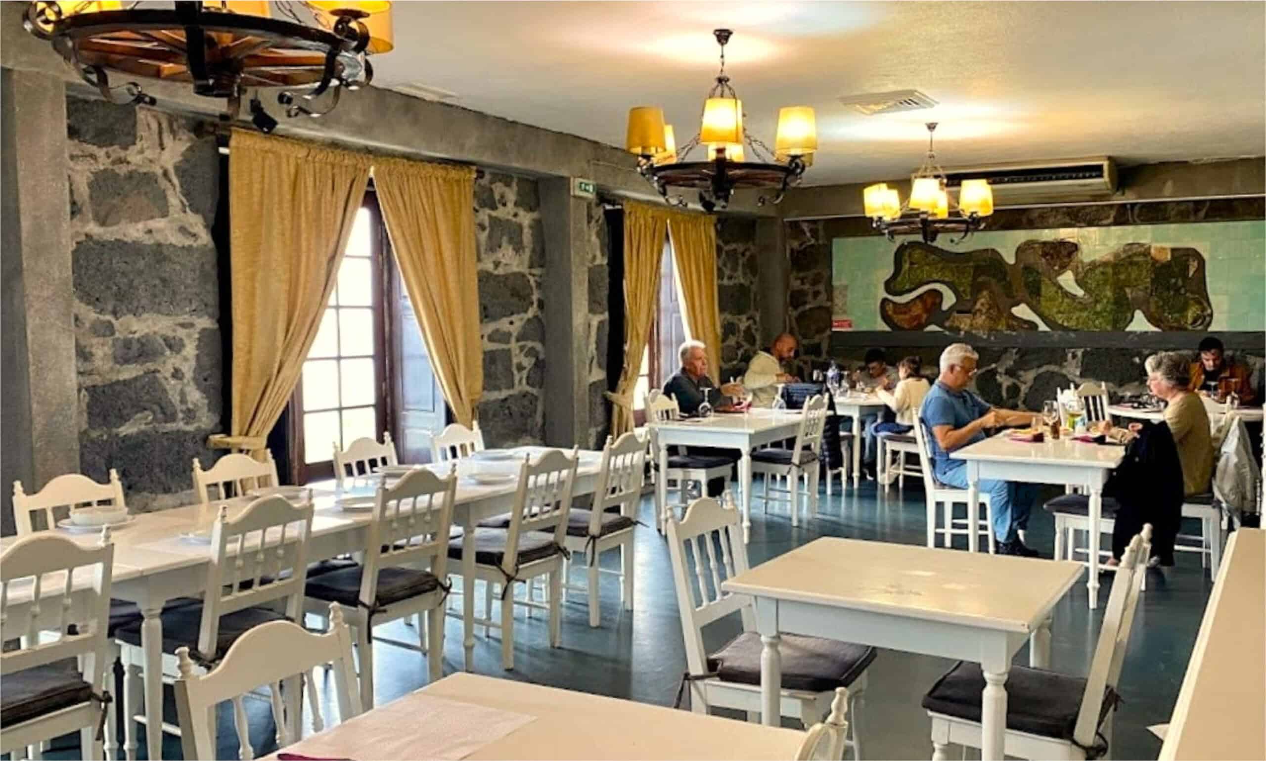 Where to eat on Sao Jorge